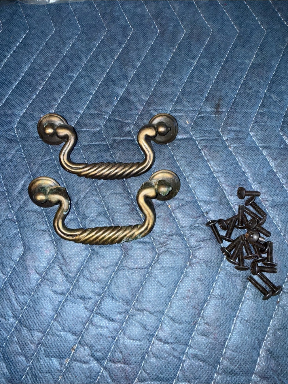 Antique-Style Brass Twist Drawer Pulls - Pair